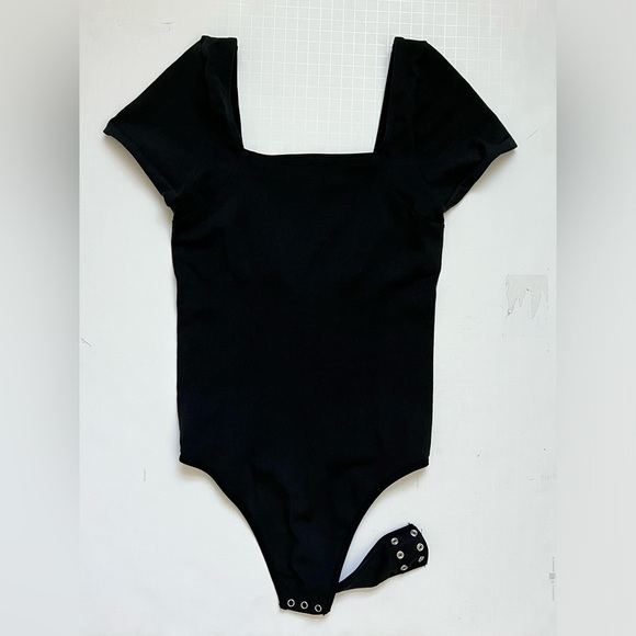 Yummie Annette Bodysuit in Black, size S/M - Picture 6 of 12